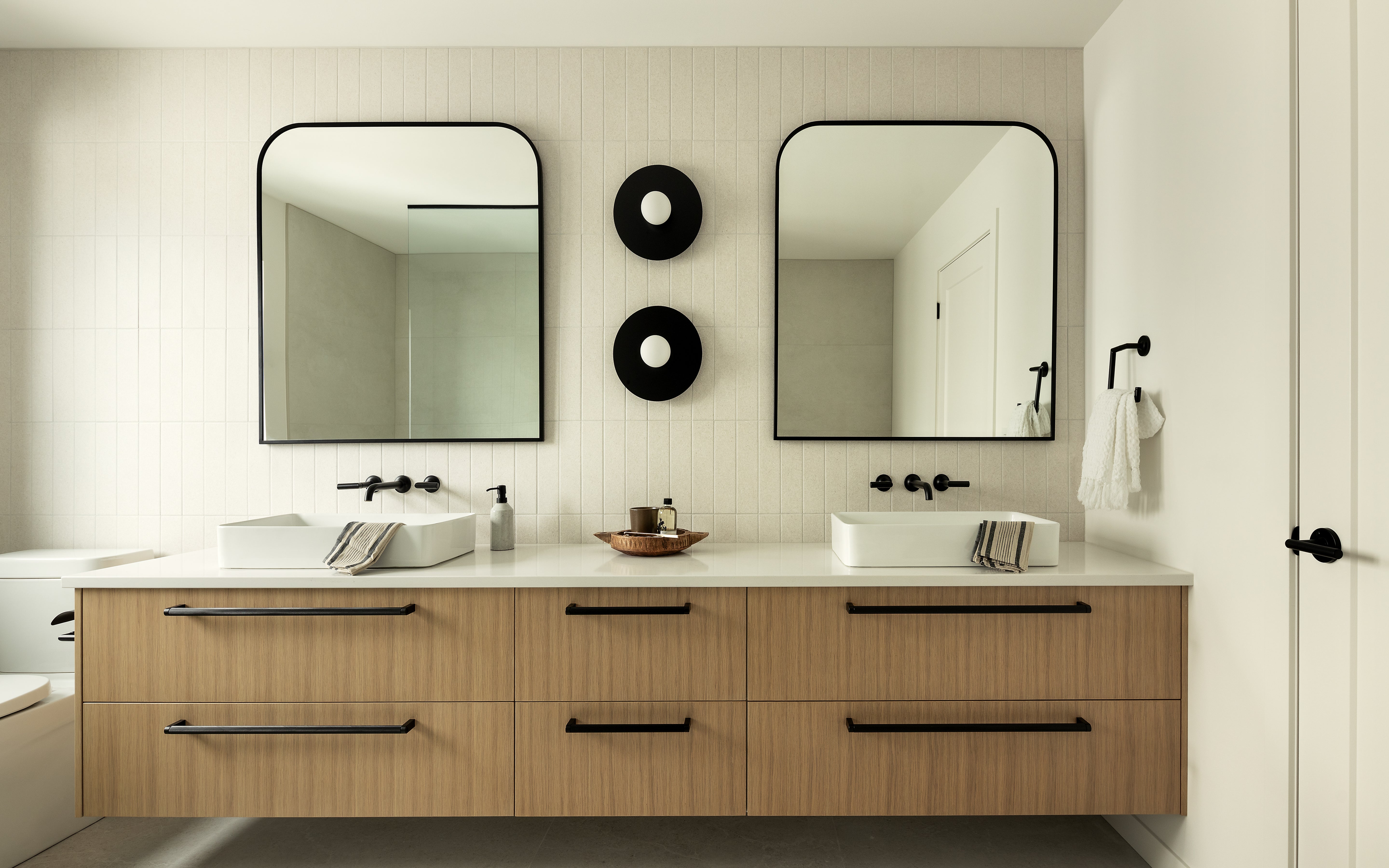 Wall & Vanity Mirrors